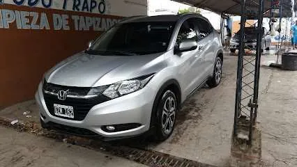 A Todo Trapo Lava Autos Y Camiones - Lavadero de autos en el partido de Campana - Campana