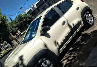 ANDRÉS LAVADERO - Lavadero de autos en el partido de Lanús - Lanús